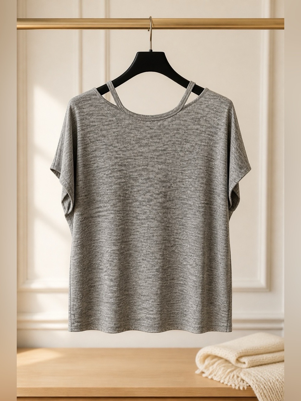 Balsam Green Casual Cutout Shoulder Women's Top by Xersion